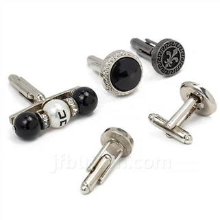 Tuxedo nyees khawm thiab cufflinks