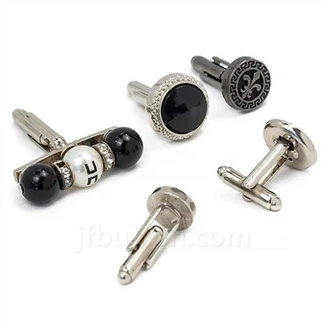 Tuxedo nyees khawm thiab cufflinks