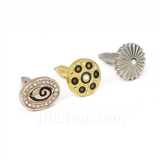 Dawb kub cufflinks nrog pob zeb diamond