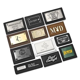 Ua nrog kev hlub tawv daim ntawv